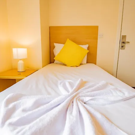 4 Bed - Spacious アパート Limerick Junction