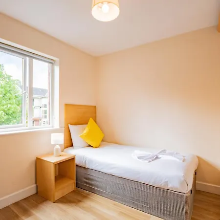 Lejlighed 4 Bed - Spacious